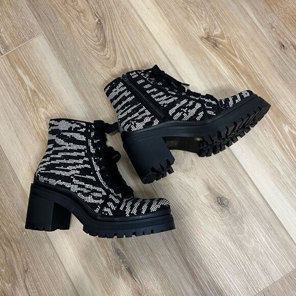 GIANNI BINI Bright Side Zebra Rhinestone Ankle Boots Size 6.5 - Picture 3 of 7